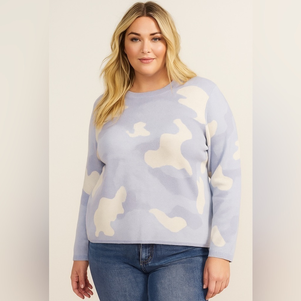 Skinnygirl Plus 1X Blue Cream Camo Crewneck Cozy Soft Sweater Lightweight